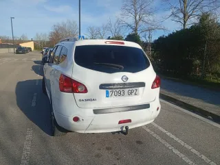 Nissan Qashqai+2 2009