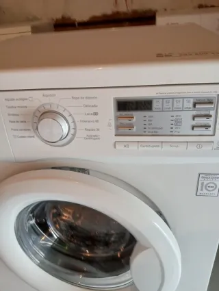 Lavadora Marca LG 8 kilos 1200 Revoluciónes