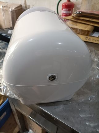 - Tork 559000 Dispensador de alimentación centra