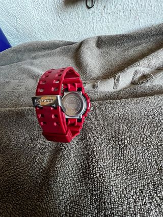 Reloj G-Shock GA-100B Rojo