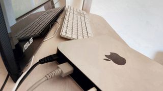 Apple Mac Mini Apple 16GB RAM SSD 240GB Ordenador