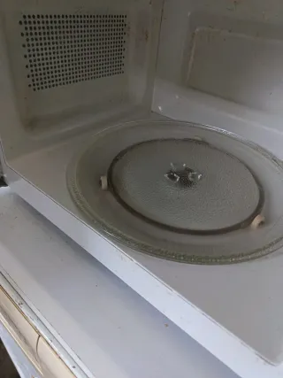 Microondas Orbegozo con Grill