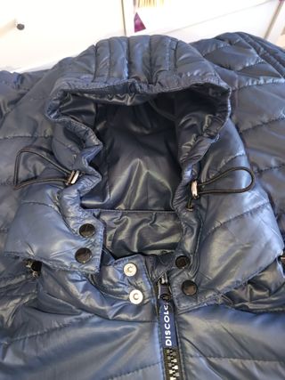 Cazadora acolchada azul