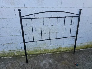 Cabecero de forja negro