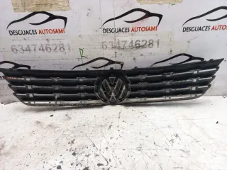 Rejilla VW Passat Berlina 3B2 (1998)