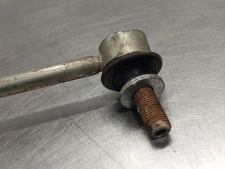 AMORTIGUADOR DELANTERO DERECHO TOYOTA AURIS (E18)