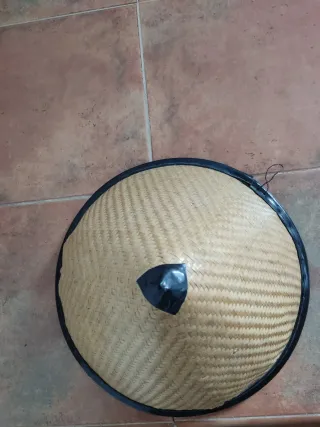 Sombrero chino de bambú