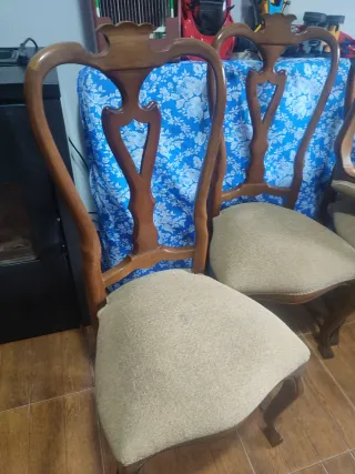 Mesa extensible madera y 6 sillas con cristal