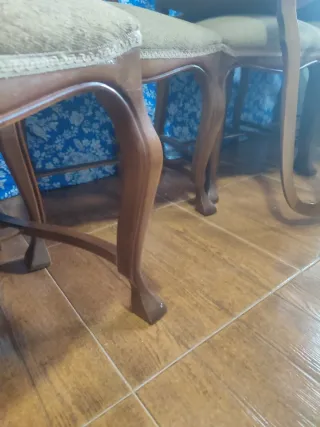 Mesa extensible madera y 6 sillas con cristal