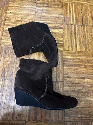 Botines de piel marrones