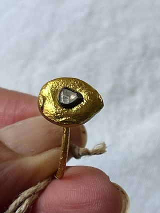 Anillo diamante en bruto y plata