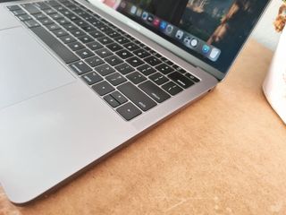 Apple MacBook Pro 2017 i5 2.3 GHz SSD 256GB RAM