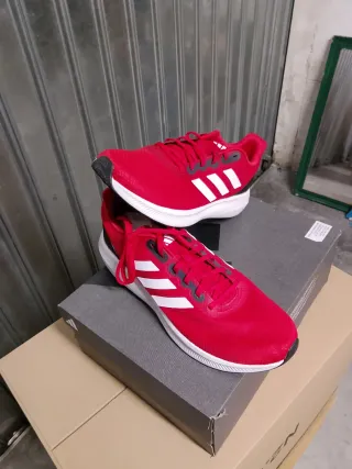 Scarpe da uomo Adidas,n.49/5
