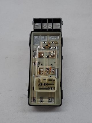 MANDO ELEVALUNAS TRASERO IZQUIERDO HYUNDAI IONIQ 614693