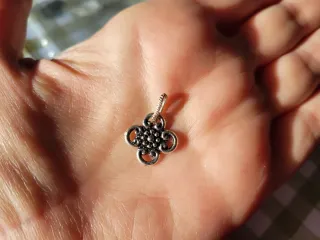 Colgante Flor de Lis