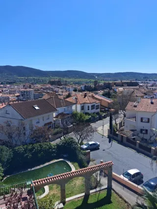 CHALET EN   PLASENCIA