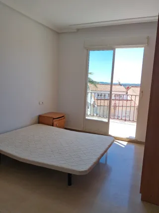 CHALET EN   PLASENCIA