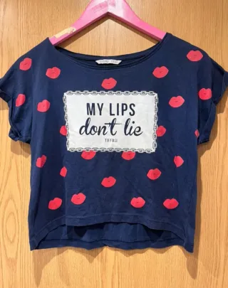 Camiseta Tiffosi azul con labios rojos