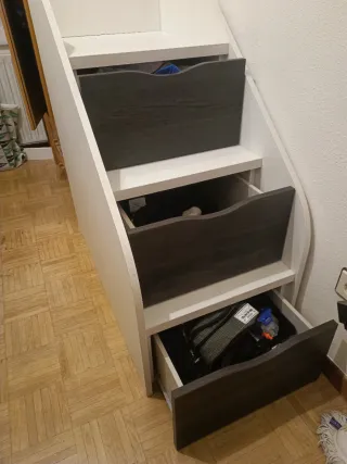 Cama juvenil con cajonera y escalera