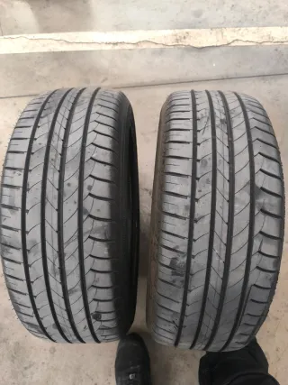 Neumáticos de coche good year 205/55-16
