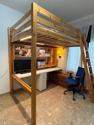 Cama alta IKEA STORÅ 140x200