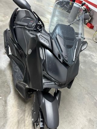 Yamaha Xmax tech 350 2025