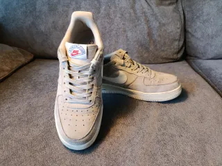 Tenis Nike Air force 1 gris talla 38