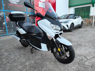 Yamaha X MAX 125 2012