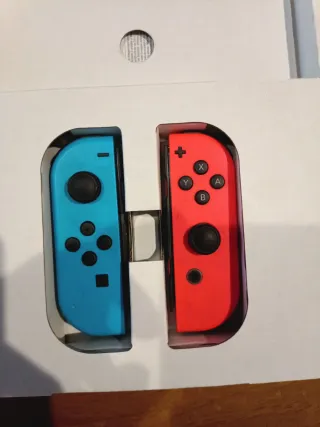 Nintendo Switch Azul y Rojo