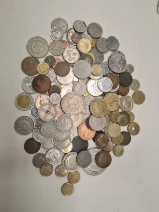 Lote de monedas antiguas y modernas