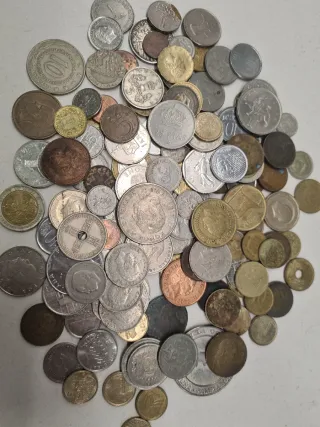 Lote de monedas antiguas y modernas