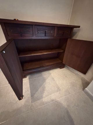 Vendo cómoda de madera en muy buen estado. Mueble