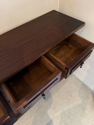 Vendo cómoda de madera en muy buen estado. Mueble