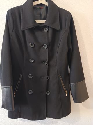 Abrigo negro mujer