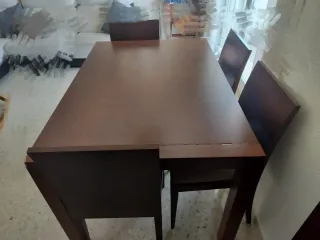 Conjunto mesa y 6 sillas en madera de nogal