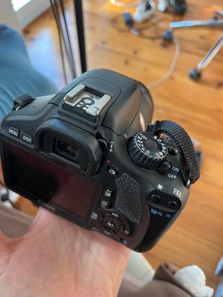 Canon EOS 550D con bolso