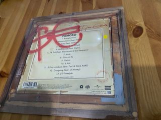 vinile sfera ebbasta “famoso” oro trasparente