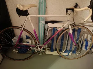 Bicicleta de carretera Victory vintage