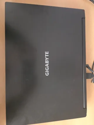 Portátil Gigabyte g5