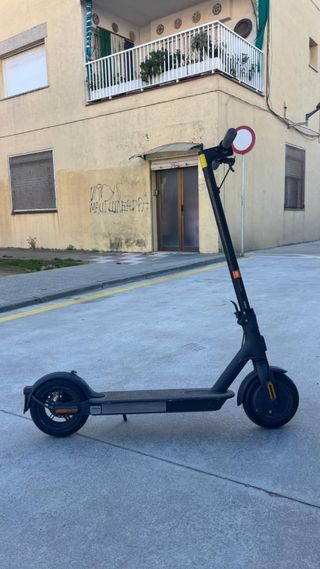 Se vende patinete electrico xaomi con solo 4 años