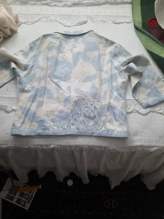 Blusa estampada.