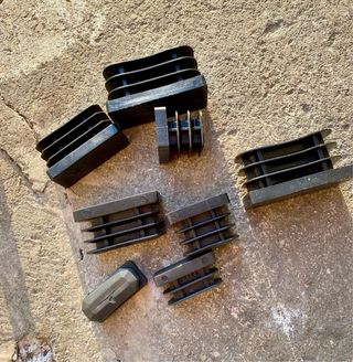 Tappi rettangolari neri