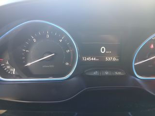 Peugeot 2008 allure hdi