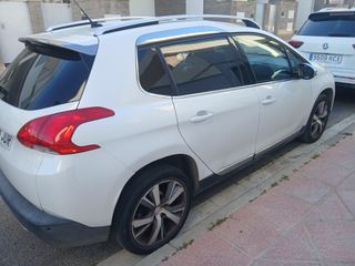 Peugeot 2008 allure hdi