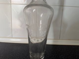 Caraffa in vetro con 4 bicchieri e liquoriera