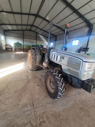 Tractor Lamborghini RV.75 en muy buen estado.