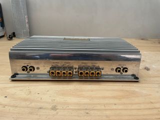 DLS Genesis DA100 Clase A