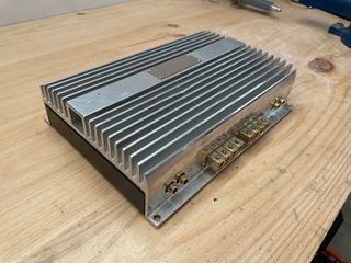 DLS Genesis DA100 Clase A