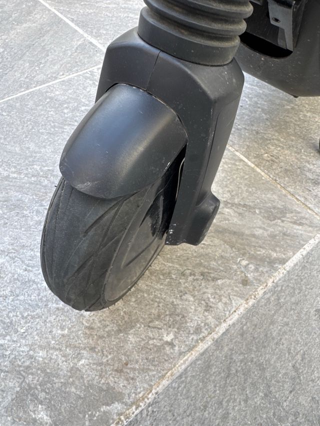 Patinete Eléctrico Seat Kickscooter 300W