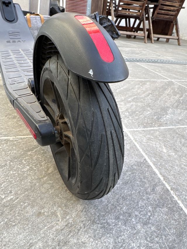 Patinete Eléctrico Seat Kickscooter 300W